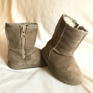 Toddler Girl Fuzzy Tan Boots From Target